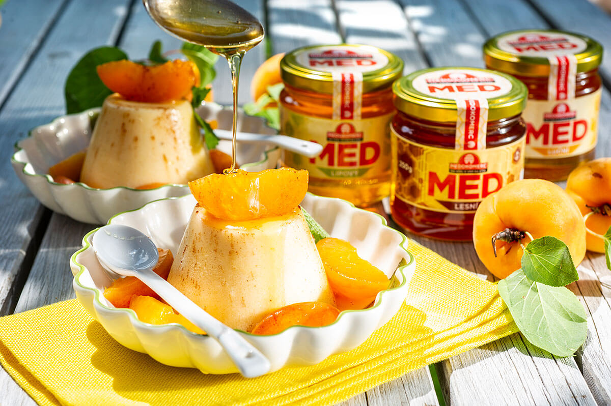 Meruňková panna cotta